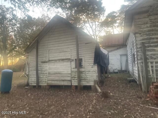 1890 Oneal Road, Whitakers, NC 27891