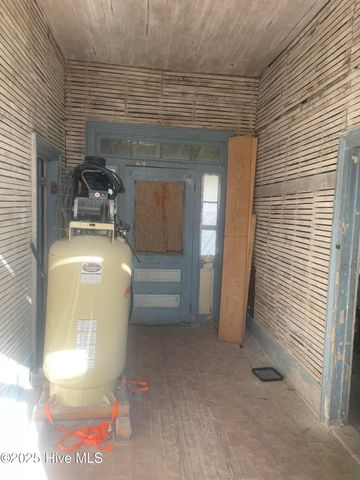 1890 Oneal Road, Whitakers, NC 27891