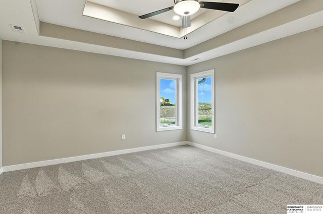 20052 R Street, Omaha, NE 68135