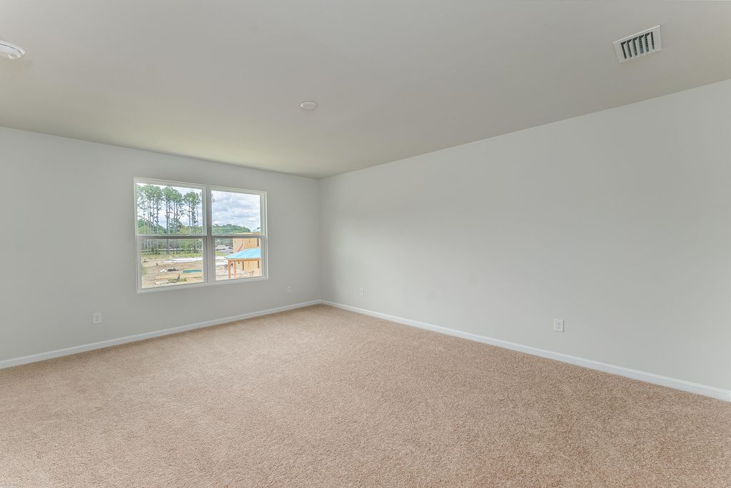 Image 8 of property listing at 799 Meadowbrook Lane, Summerville, SC 29483