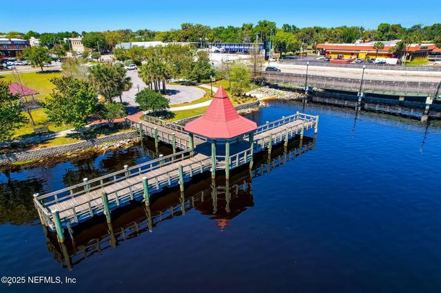 121 HERJA ACRE Lane, Palatka, FL 32177