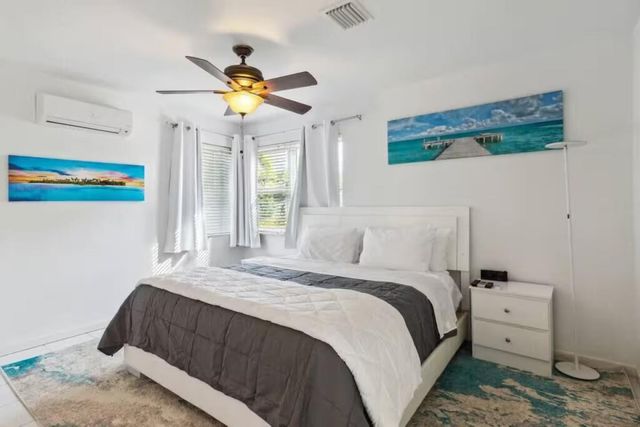 1925 NE 29th Ct, Fort Lauderdale, FL 33306