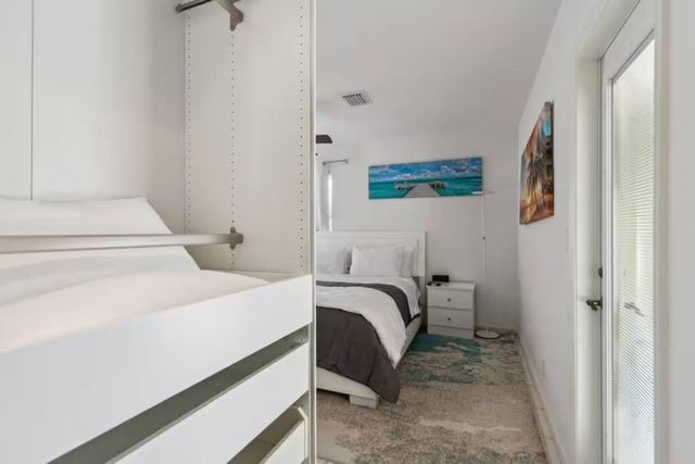 1925 NE 29th Ct, Fort Lauderdale, FL 33306