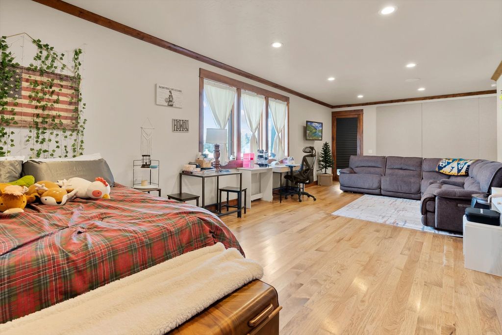 645 W Valley Drive, Kalispell, MT 59901 photo 14