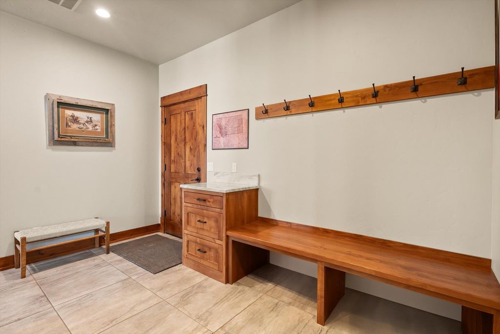 645 W Valley Drive, Kalispell, MT 59901 photo 23