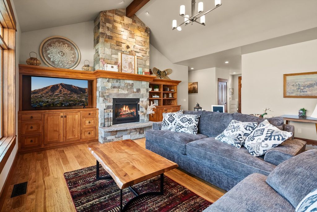 645 W Valley Drive, Kalispell, MT 59901 photo 3