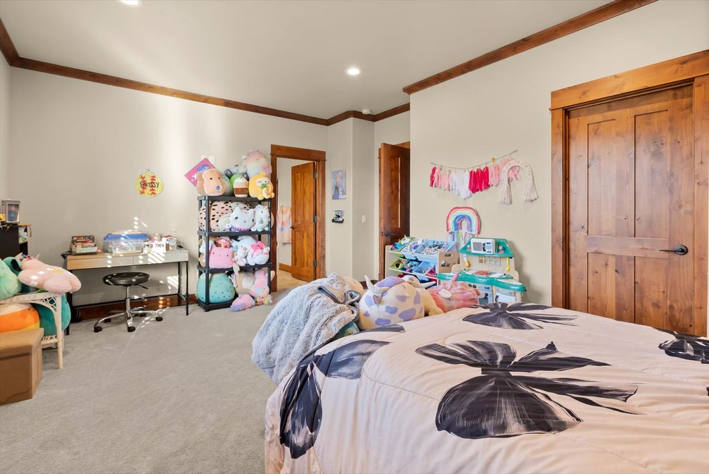 645 W Valley Drive, Kalispell, MT 59901 photo 32