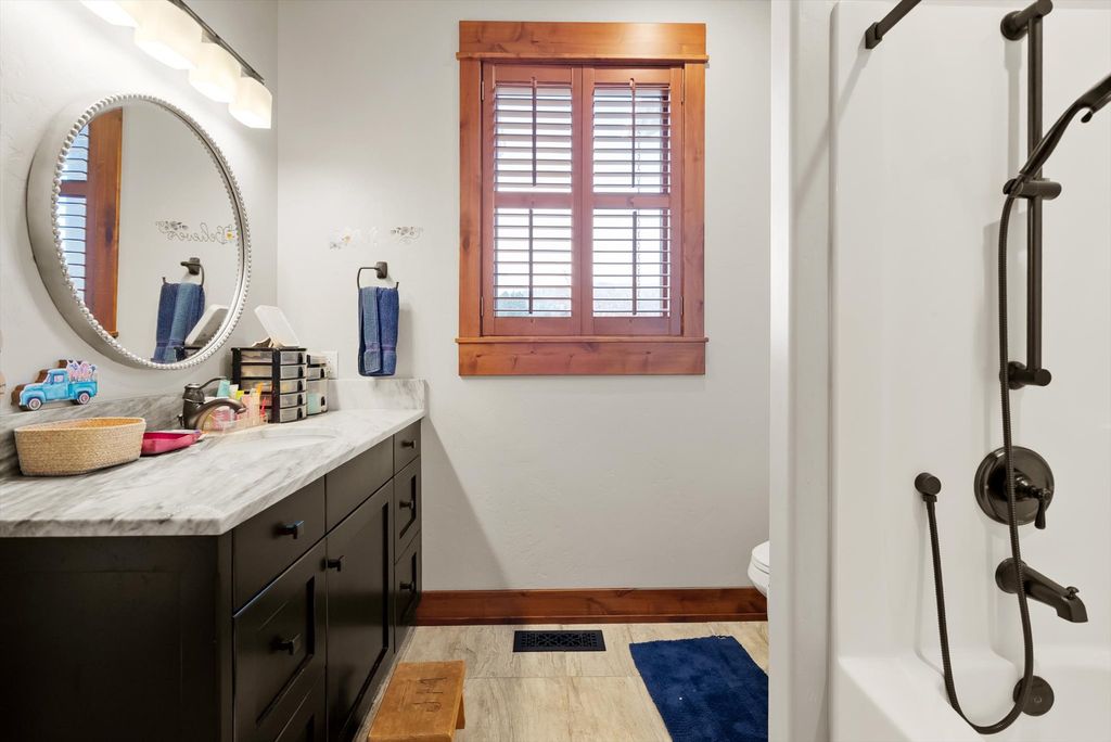 645 W Valley Drive, Kalispell, MT 59901 photo 33