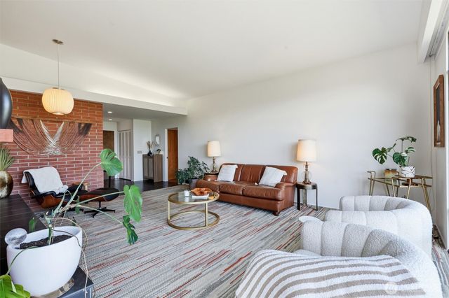 20825 59th Avenue NE, Arlington, WA 98223