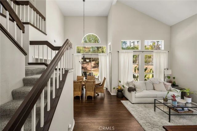 1160 Vista Lomas, Corona, CA 92882