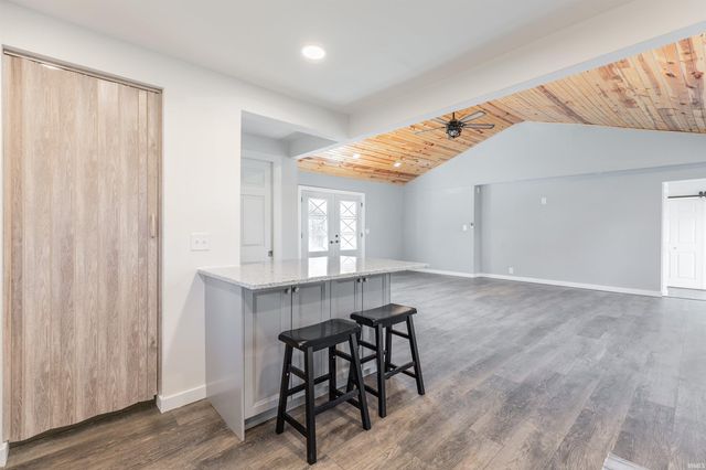 445 Hoing Road, Evansville, IN 47725