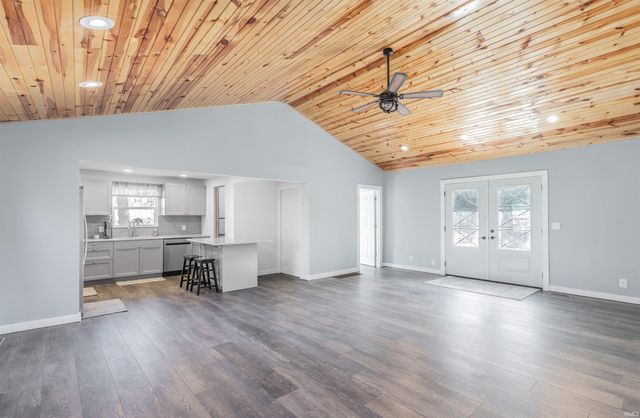 445 Hoing Road, Evansville, IN 47725