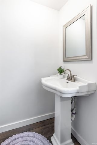 445 Hoing Road, Evansville, IN 47725