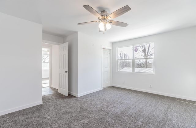 445 Hoing Road, Evansville, IN 47725