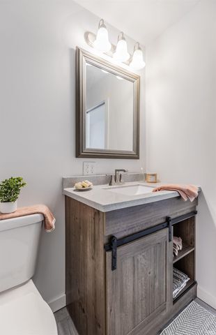 445 Hoing Road, Evansville, IN 47725