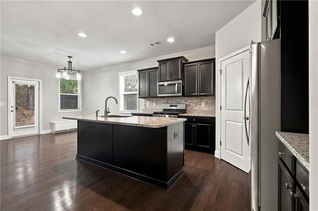 5433 Cascade Ridge SW, Atlanta, GA 30336