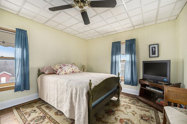 5233 124th Avenue, Fennville, MI 49408