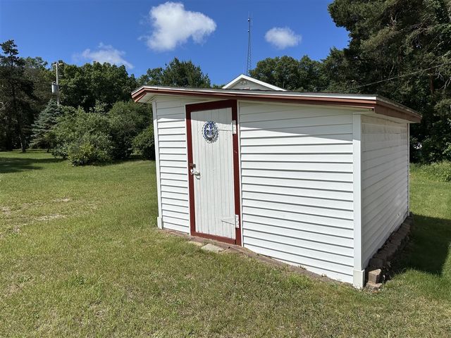 5233 124th Avenue, Fennville, MI 49408