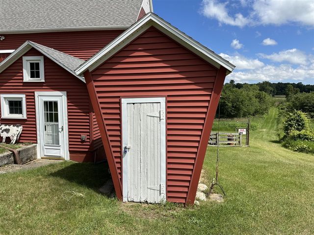 5233 124th Avenue, Fennville, MI 49408