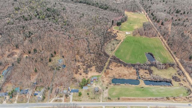 5233 124th Avenue, Fennville, MI 49408