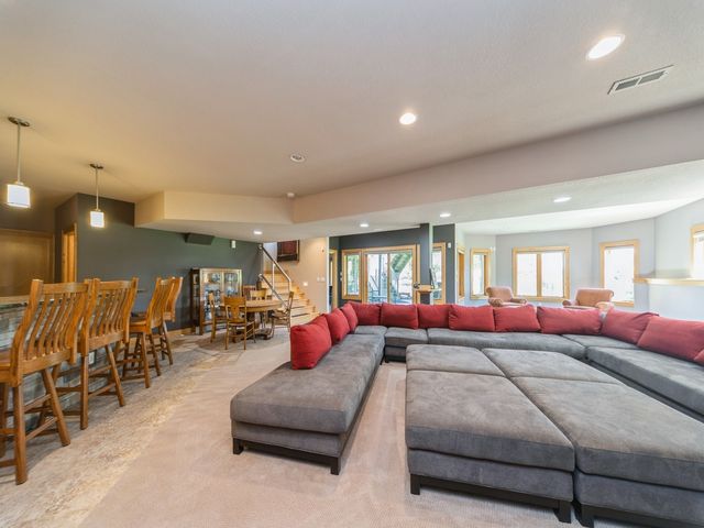 7980 NE 27th Avenue, Altoona, IA 50009