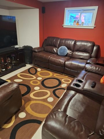 932 Bellwood Avenue, Bellwood, IL 60104