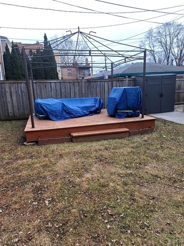 932 Bellwood Avenue, Bellwood, IL 60104