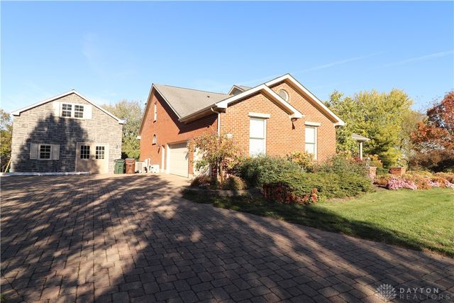 9543 Hacker Farm Lane, Centerville, OH 45458