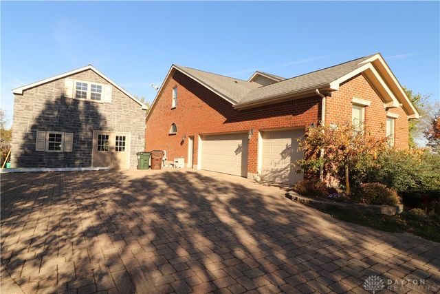 9543 Hacker Farm Lane, Centerville, OH 45458
