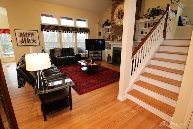 9543 Hacker Farm Lane, Centerville, OH 45458