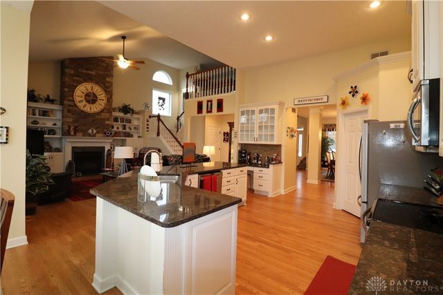 9543 Hacker Farm Lane, Centerville, OH 45458