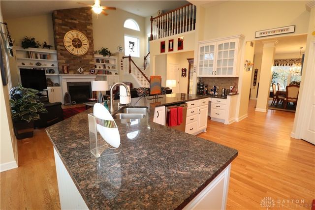 9543 Hacker Farm Lane, Centerville, OH 45458