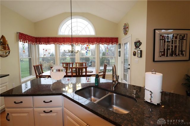 9543 Hacker Farm Lane, Centerville, OH 45458