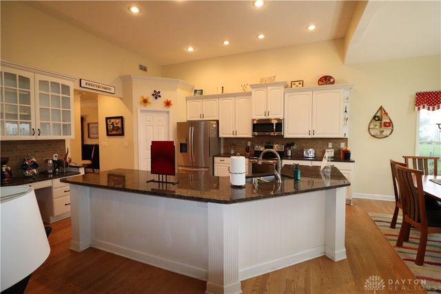 9543 Hacker Farm Lane, Centerville, OH 45458