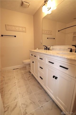 9543 Hacker Farm Lane, Centerville, OH 45458