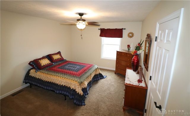 9543 Hacker Farm Lane, Centerville, OH 45458
