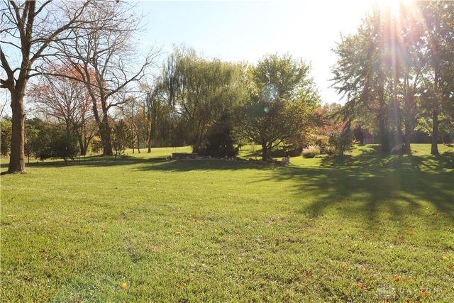 9543 Hacker Farm Lane, Centerville, OH 45458