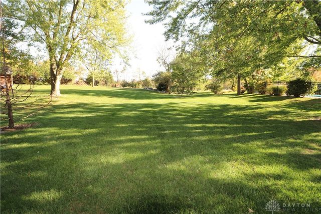 9543 Hacker Farm Lane, Centerville, OH 45458