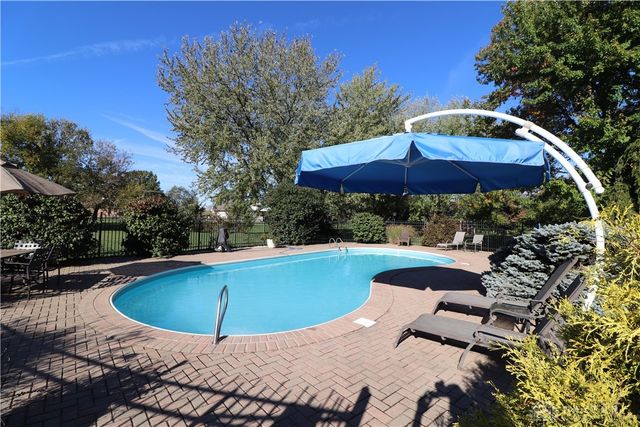 9543 Hacker Farm Lane, Centerville, OH 45458