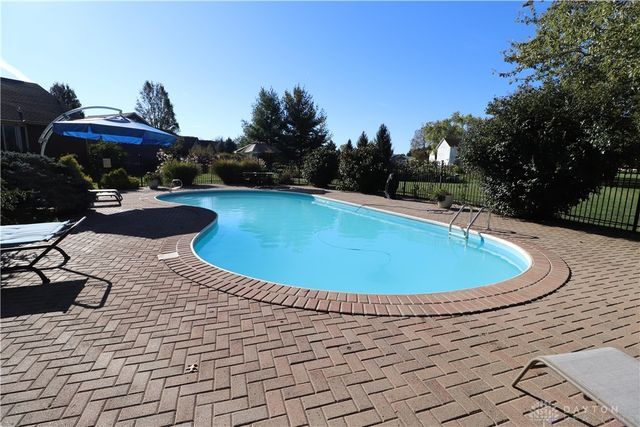 9543 Hacker Farm Lane, Centerville, OH 45458