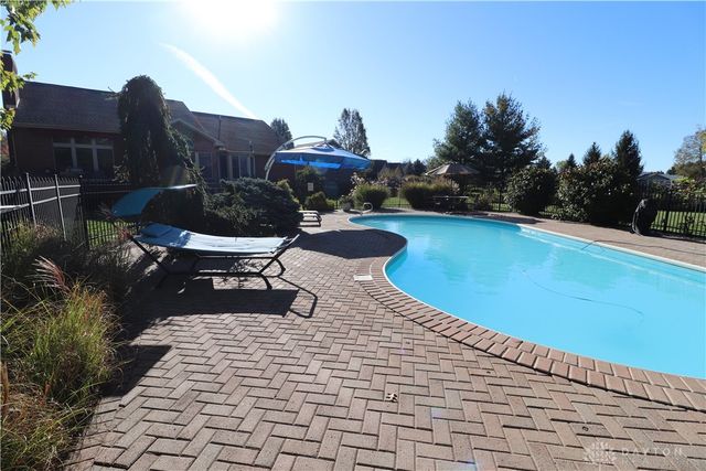 9543 Hacker Farm Lane, Centerville, OH 45458