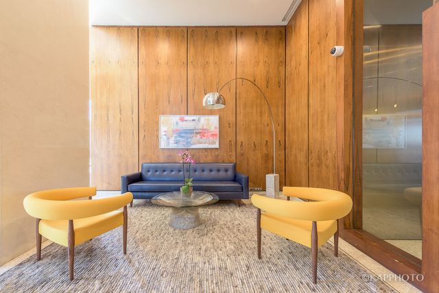 3600 N Lake Shore Drive 1216, Chicago, IL 60613