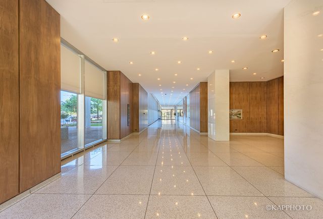 3600 N Lake Shore Drive 1216, Chicago, IL 60613