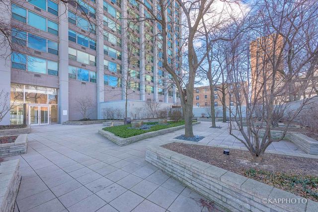 3600 N Lake Shore Drive 1216, Chicago, IL 60613