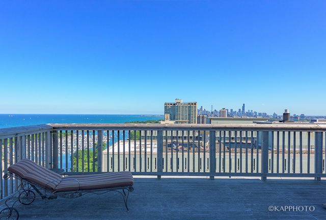3600 N Lake Shore Drive 1216, Chicago, IL 60613