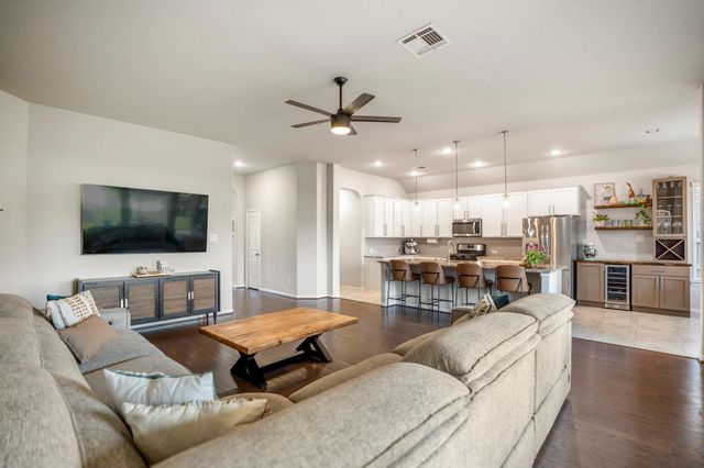 7511 Laguna Lake Drive, Spring, TX 77379
