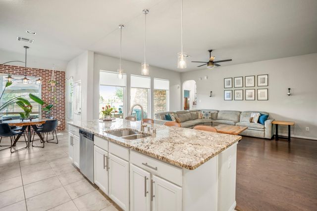7511 Laguna Lake Drive, Spring, TX 77379