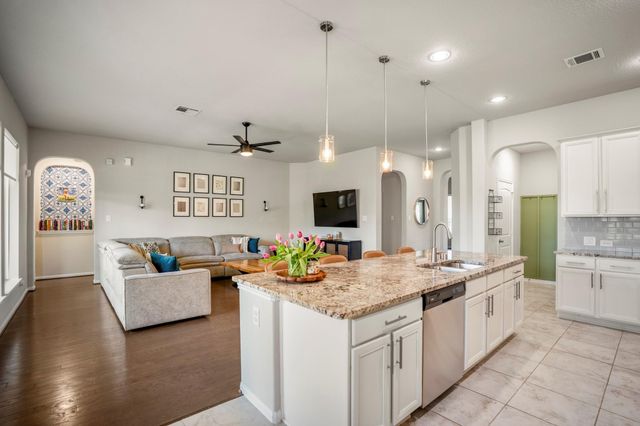 7511 Laguna Lake Drive, Spring, TX 77379