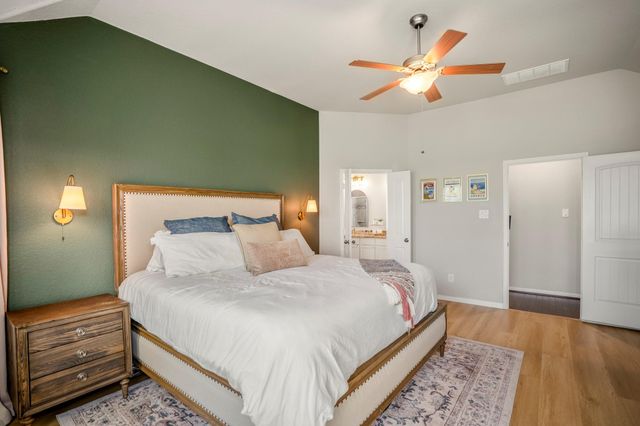 7511 Laguna Lake Drive, Spring, TX 77379