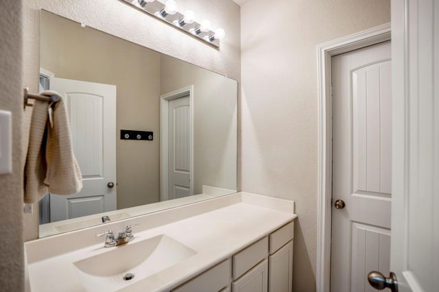 7511 Laguna Lake Drive, Spring, TX 77379